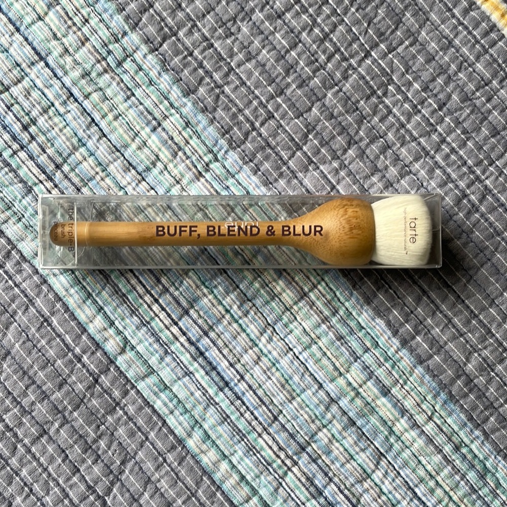 Tarte buff, blend, blur brush